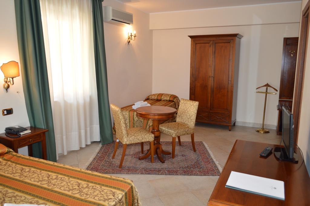 Hotel Delle Palme Falcone Δωμάτιο φωτογραφία