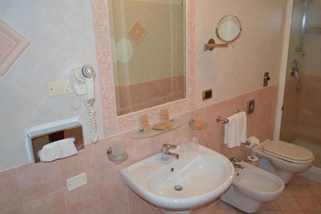 Hotel Delle Palme Falcone Δωμάτιο φωτογραφία