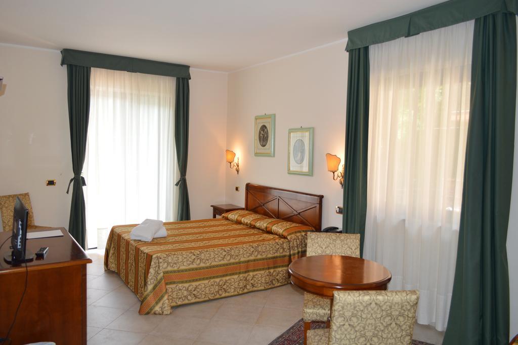 Hotel Delle Palme Falcone Δωμάτιο φωτογραφία