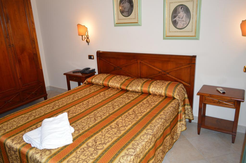 Hotel Delle Palme Falcone Δωμάτιο φωτογραφία